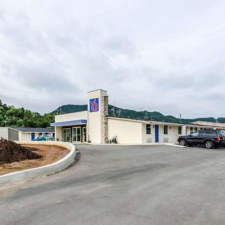 Motel 6 Troutville, Va Bagian luar foto